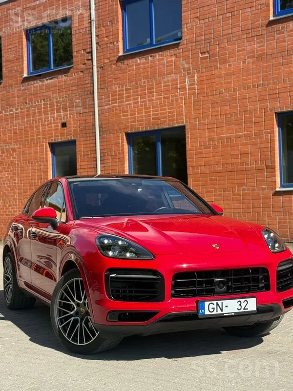 Porsche Pārdodu elegantu un dinamisku Porsche Cayenne (202
