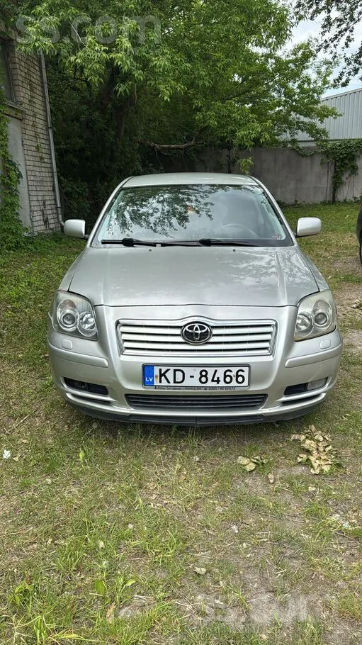 Toyota Продаётся надежный седан Toyota Avensis (2005 год)