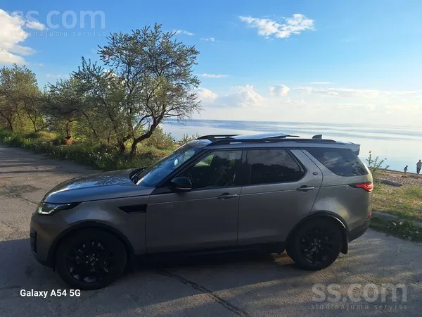Land-rover Uzņēmums pārdod Land Rover Discovery 3.0L Sd6 Hse