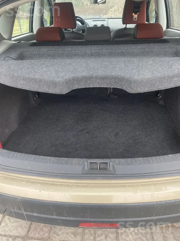 Nissan Pārdodu Nissan, visu mūžu bijis pie 1 saimnieka. M