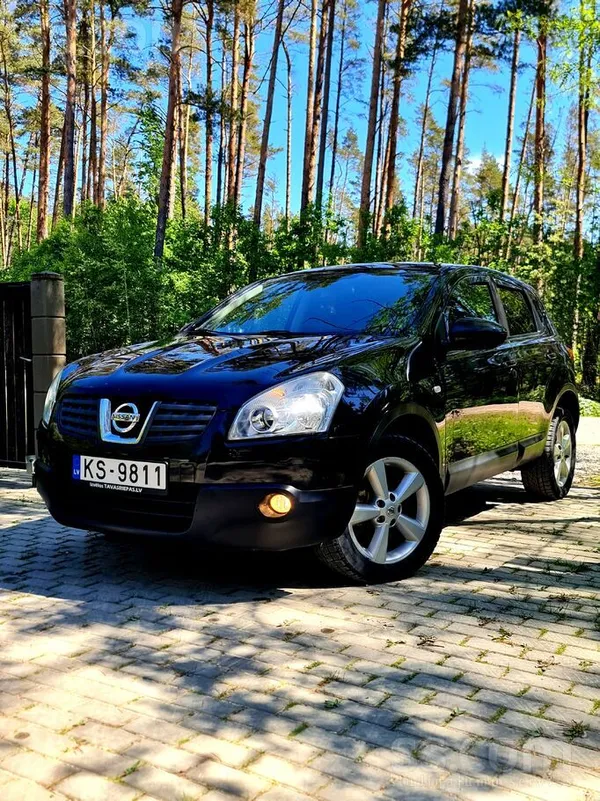 Nissan Nissan Qashqai 2.0 dīzelis ar 110 Kw. Mašina perfe