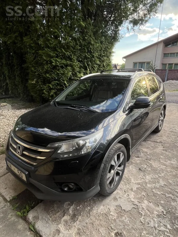 Honda Pārdodu labu mašīnu, ekonomisku un ietilpīgu ģimen