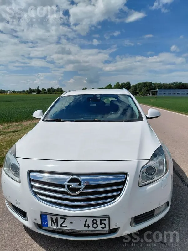 Opel Pārdodu Opel Insigni Sports Tourer ar rūsas defekt