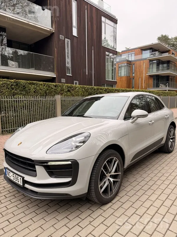 Porsche Продаётся Porsche Macan 2.0 бензин, 2022 года.