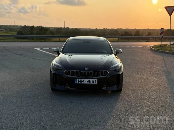 KIA Kia Stinger 2017; 2.2 dīzeļa dzinējs - Eiropas mod