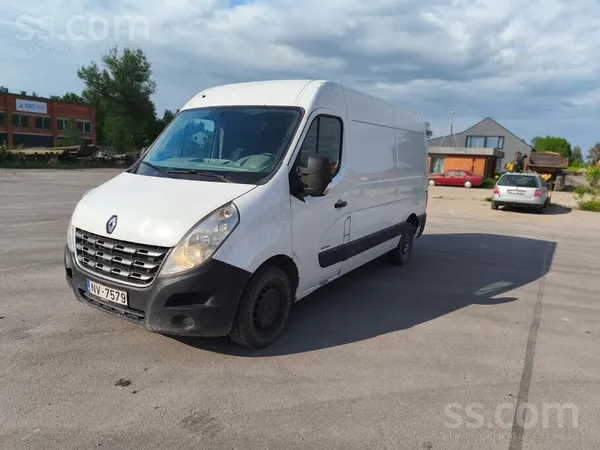 Renault Uzņēmums pārdod uzticamu L2H2 Renault Master ar 2.