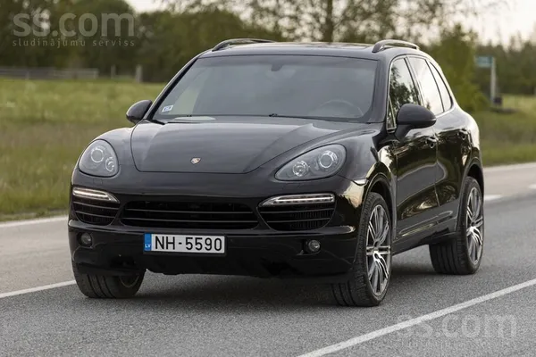 Porsche Pārdodu Porsche Cayenne 3.0D