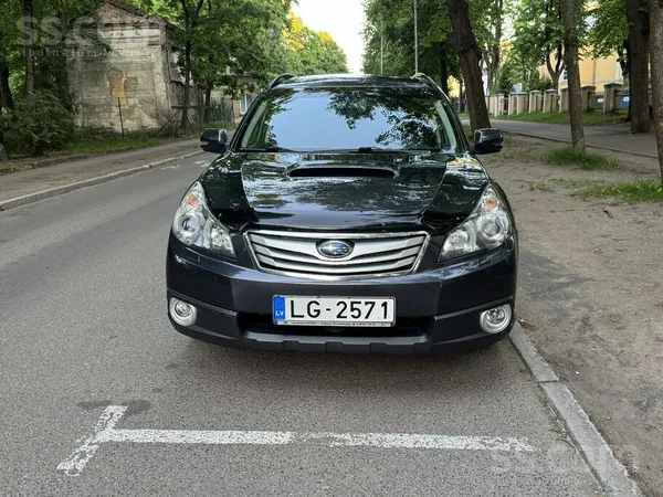 Subaru Pārdod Subaru Outback 2.0D – pilnākā komplektācija