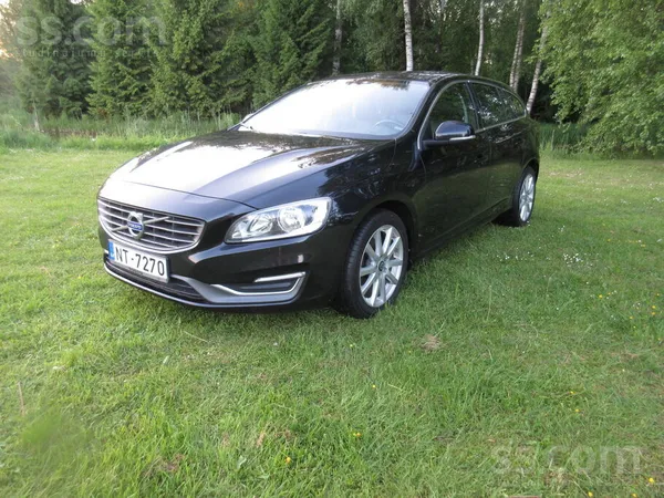 Volvo Pārdod volvo V-60 labā stāvoklī , izieta apskate, 