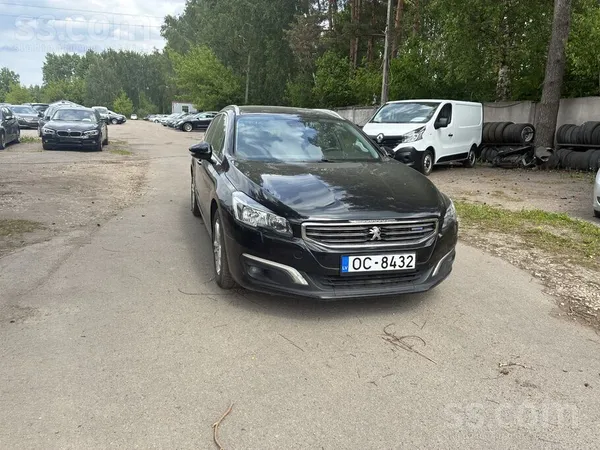 Peugeot Automašīna ideālā stāvoklī, regulāri veikta auto a