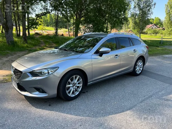 Mazda Pārdod Mazda6.