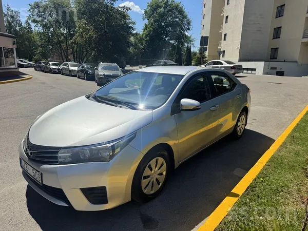 Toyota Pārdod uzticamu un koptu Toyota Corolla, 2015. gad