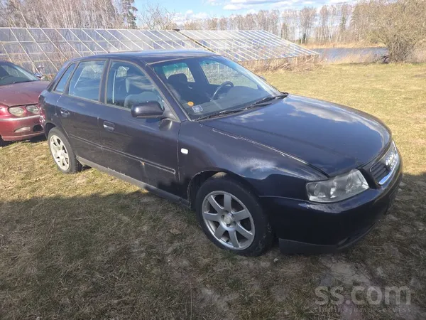 Audi 5 durvju modelis. 
