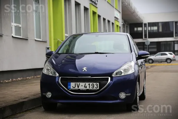 Peugeot 1.2i/60kW, automāts. 
