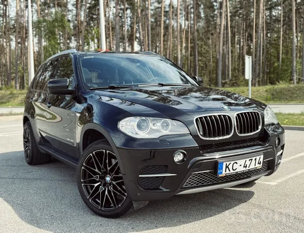 BMW BMW X5 40d Lci 2012. gada 225Kw Xdrive. Labā tehni