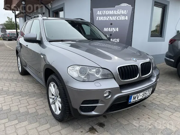 BMW 2011 BMW X5 Facelift 3.0 Dīzeļdegviela 180kw/245zs