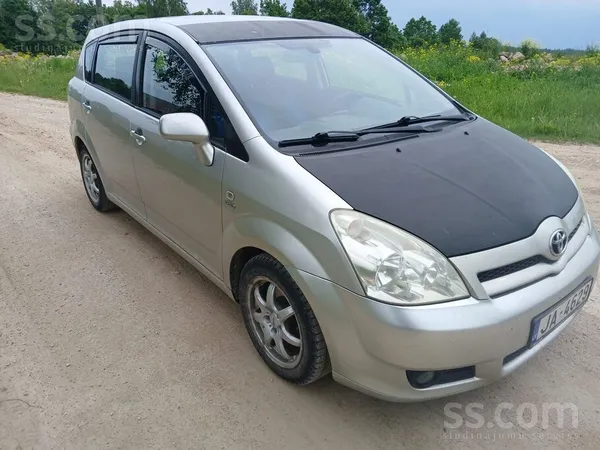 Pārdodu Toyota Corolla Verso, 2.0 dīzelis D4D, manuāls. Tehniski labā stāvok