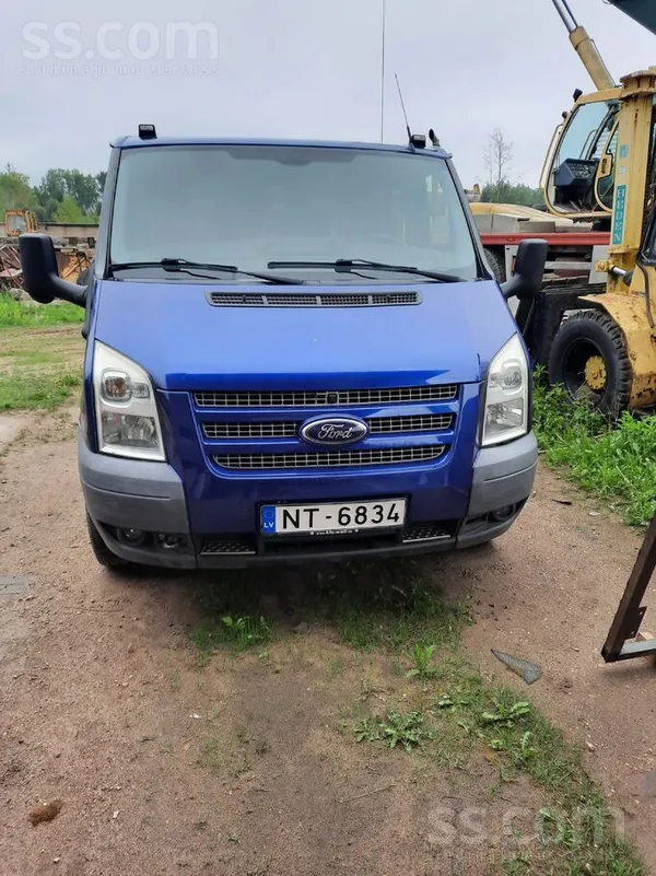 Ford Maz braukts. 2 komplekti riepas. Pardod firma +pvn