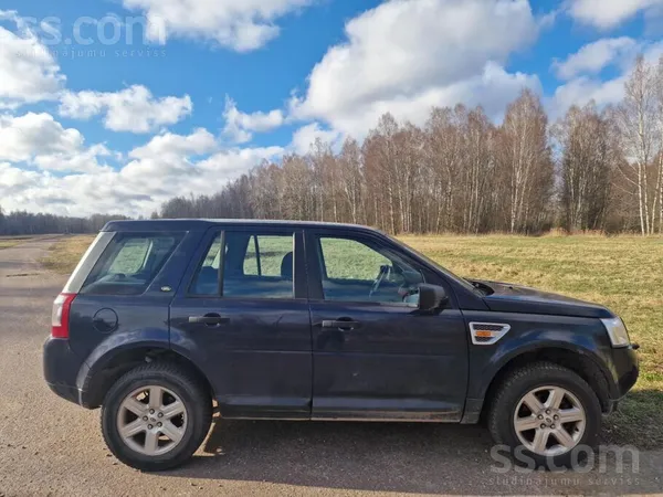Lielisks auto vietām, kur nav tie labākie ceļi. Vizuāli prasa pielikt roku,
