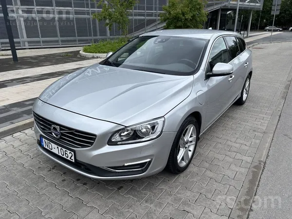 Volvo Volvo V60 Plug-in Hybrid, oriģināls nobraukums. 