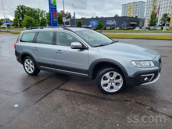 Volvo Pārdodu Volvo xc70 2.4d , 2015.