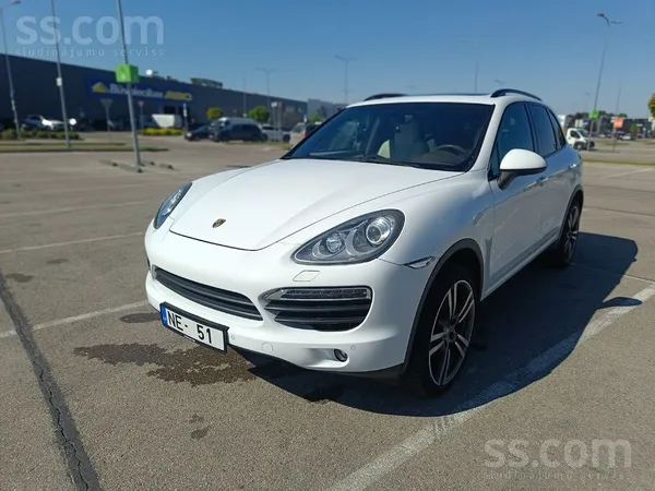 Porsche Pārdod Porsche Cayenne 3.0, 180 kW. Ļoti ekonomisk