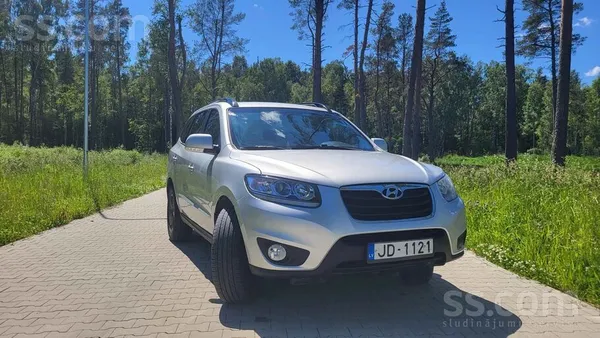 Hyundai Pārdodu Hynday Santa Fe Vigo 4x4 2012. gada izlaid