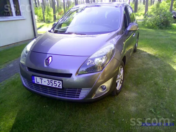 Renault Privātpersona pārdod Grand Scenic ar 5 sēdvietām.