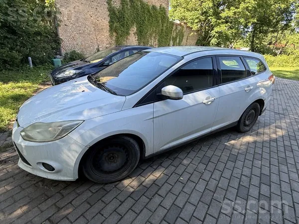 Ford Motors labs. Eļļu neēd. Stāvoklis atbilsošs cenai.