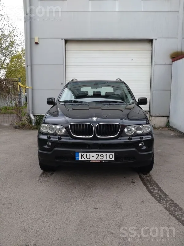 BMW Pārdodu savu bmw x5 sēdies un brauc, motors strādā