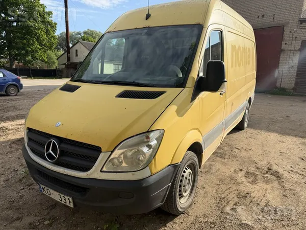 Mercedes Bārdod busu labā tehniskā stāvoklī. Ir nelieli viz