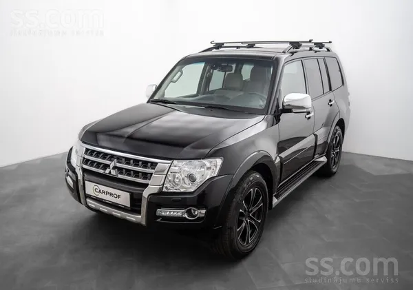 Mitsubishi Mitsubishi Pajero Instyle Navi 4Wd. 
