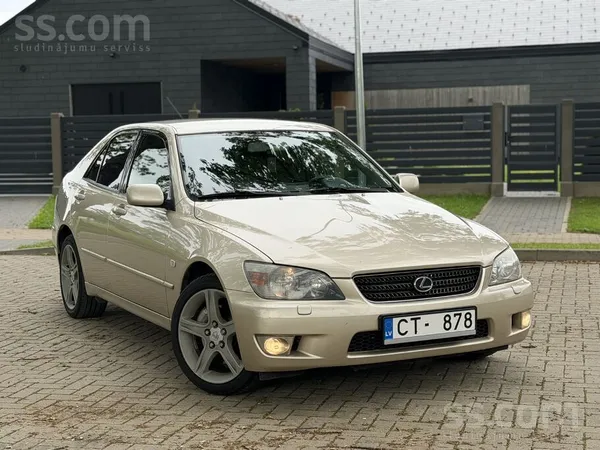 Lexus Svaiga TA līdz gada beigām, auto ļoti labi saglabā