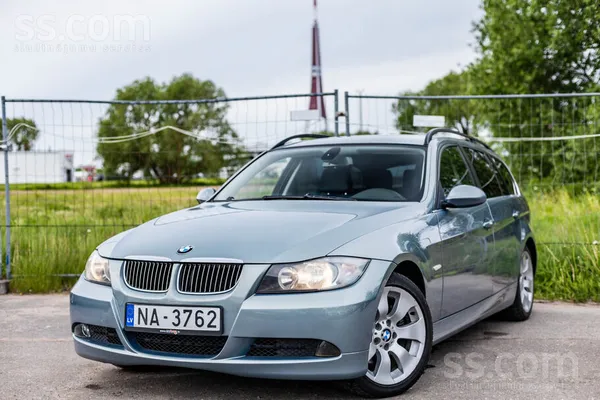 BMW 330