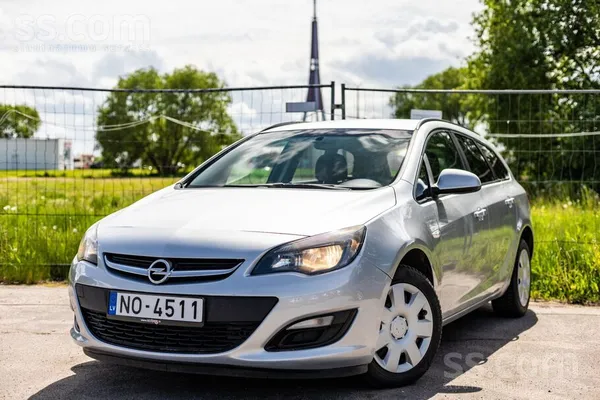 Opel Opel Astra Sports Tourer ar 1.7 litru dīzeļdzinēju