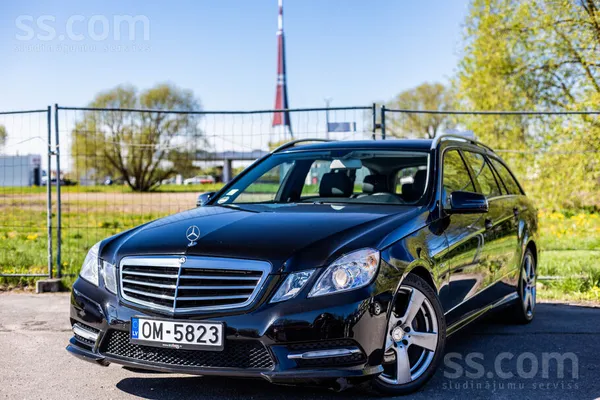 Mercedes Tikko no Vācijas Mercedes-Benz E220 Amg pakotnē ar