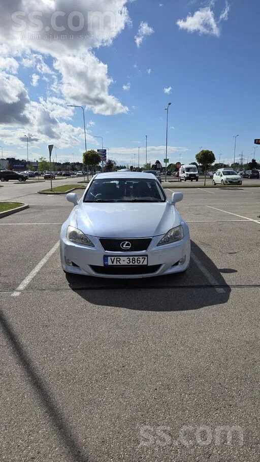 Lexus Продаю машину в хорошем состоянии. Масла и фильтра