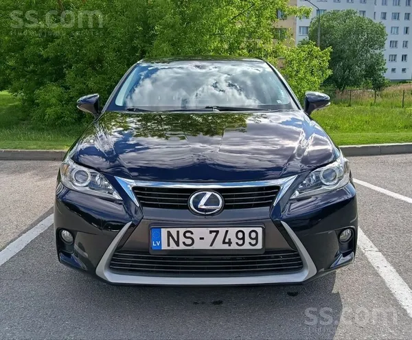 Lexus Pārdodu savu Lexus Ct200H, teicamā tehniskā un viz