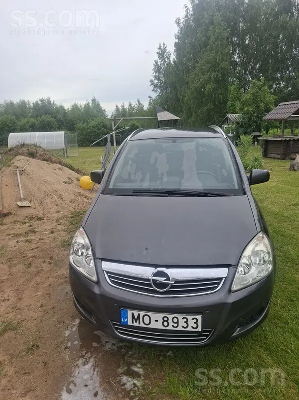 Opel Pārdod 2010 gada Opel Zafira 1.7 Cdti. Ar manuālo 