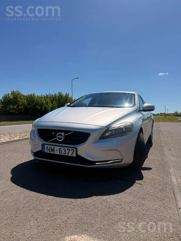 Volvo Продаётся надёжный, экономичный автомобиль Volvo V