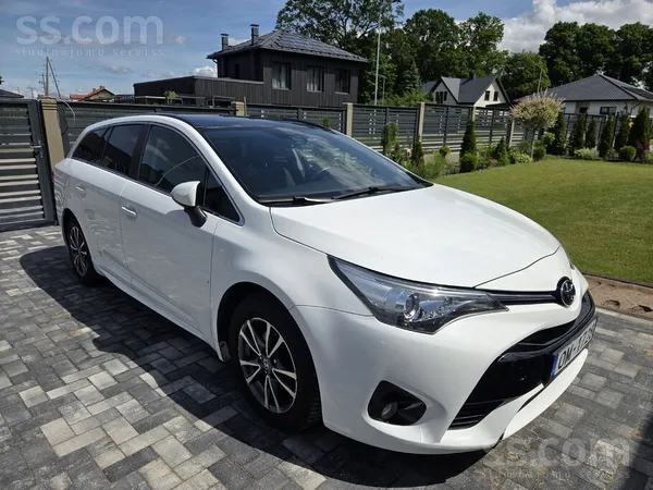 Toyota Toyota Avensis Active komplektācija 1.6 D4d 82 kw/