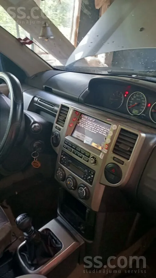 Nissan Piedāvājumā, auto nav metināts, caurumu nav. kas j