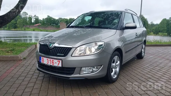 Skoda Pardod Skoda Fabia kombi. 2011.gada. 1.2 dizelis(5