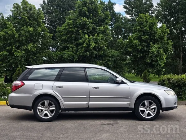 Subaru Subaru Legacy 2.0 Benzīns (4x4 Ar bloķi)Skate līdz