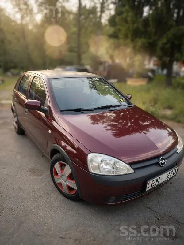 Opel Продаю Opel Corsa Comfort 1.2 л (бензин), 2002 год