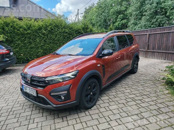 Jogger Extreme. 
Auto pirkts un apkalpots pie Mūsa Motors. 
Bez defektiem.