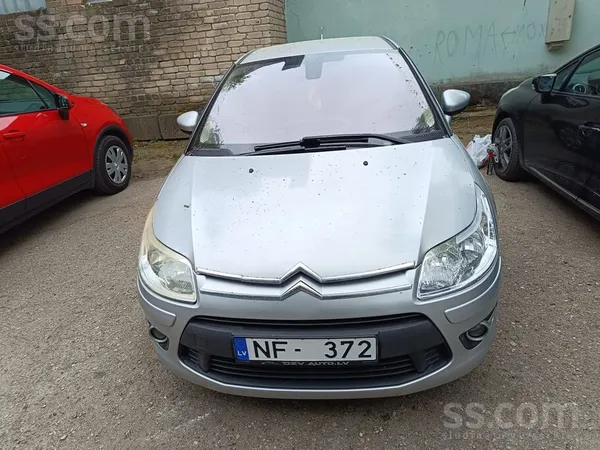 Citroen Pārdodu jo iegādājos citu mašīnu. Mašīna ir laba s