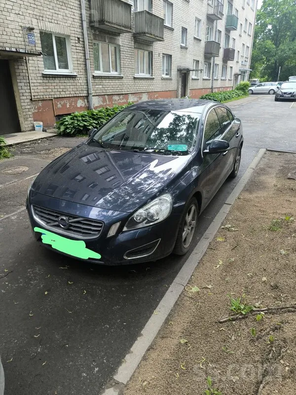 Volvo Sveicināti, Tirgošanā nonāk Volvo S60, nedaudz viz