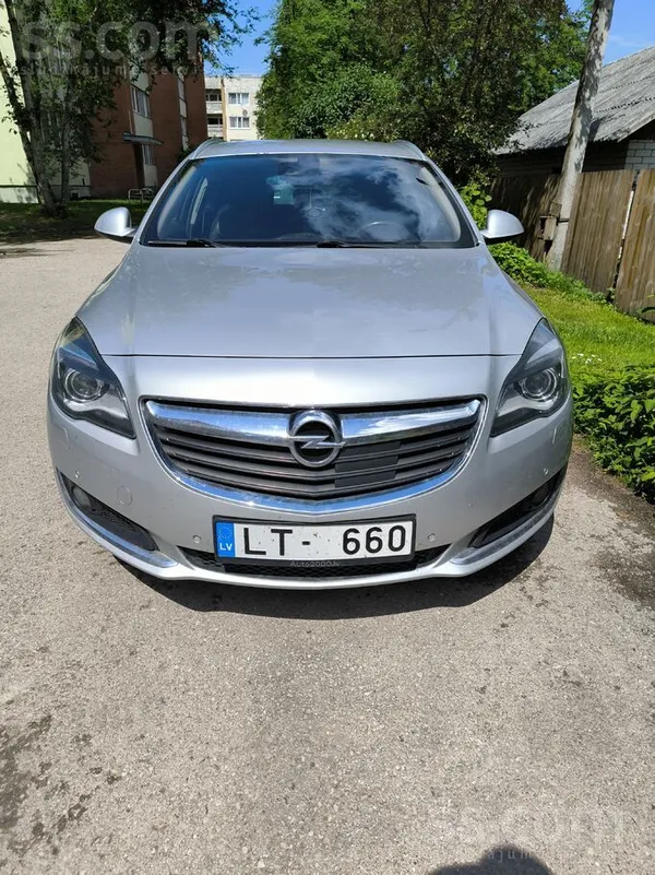 Opel Pārdod Opel Insignia Sports Tourer. Ļoti pilna kom