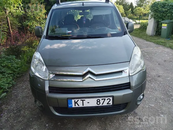 Citroen Новый то. Есть визуальные дефекты.